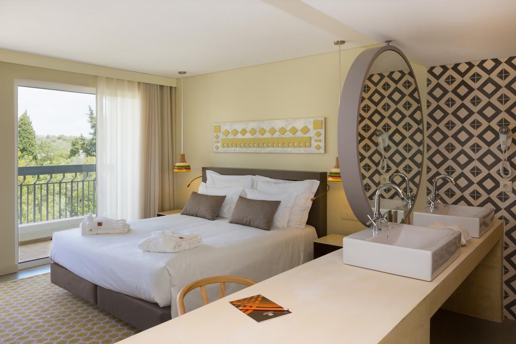 Ozadi Tavira Hotel Kültér fotó