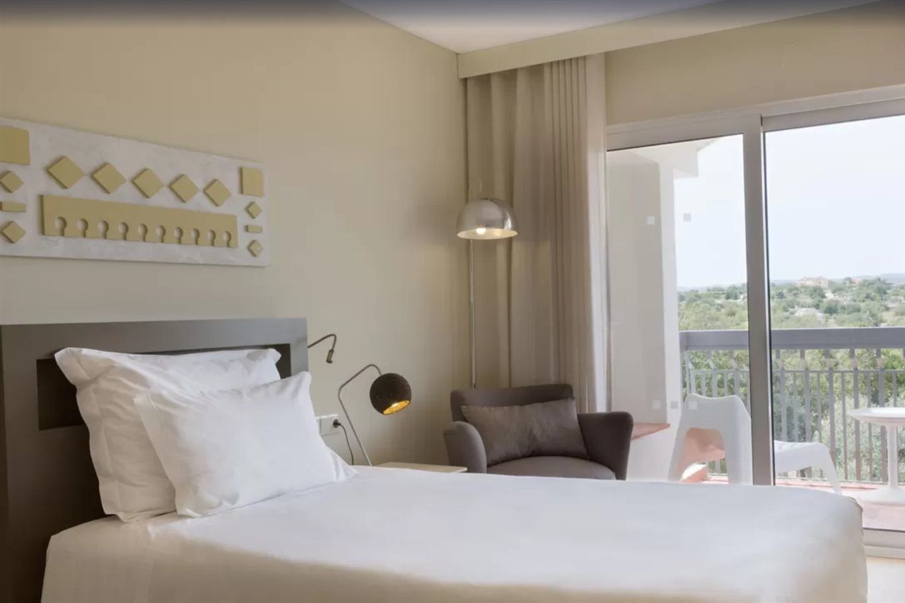 Ozadi Tavira Hotel Kültér fotó